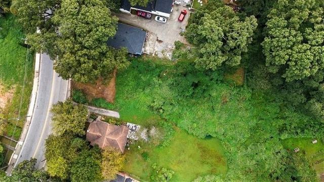 888 Hollywood NW Road, Atlanta, GA 30318