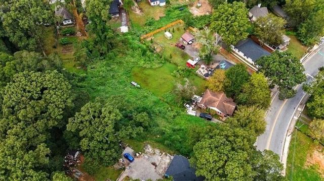 888 Hollywood NW Road, Atlanta, GA 30318