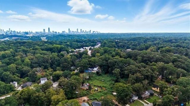 888 Hollywood NW Road, Atlanta, GA 30318