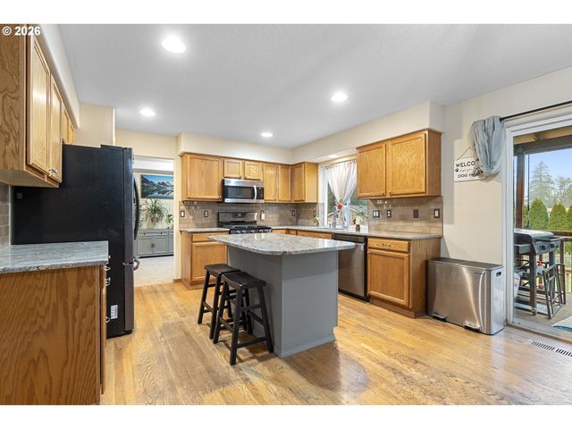 13177 MOCCASIN Way, Oregon City, OR 97045