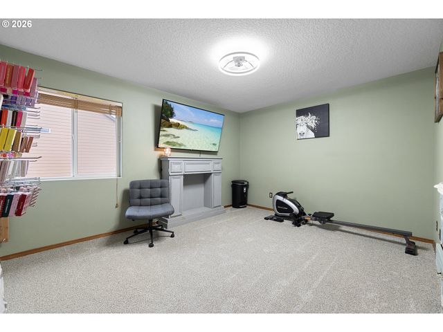 13177 MOCCASIN Way, Oregon City, OR 97045