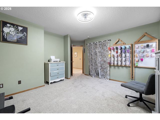 13177 MOCCASIN Way, Oregon City, OR 97045