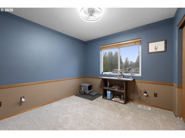 13177 MOCCASIN Way, Oregon City, OR 97045