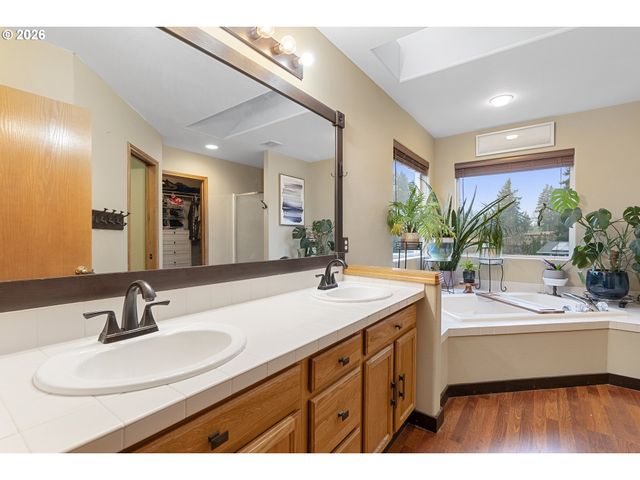 13177 MOCCASIN Way, Oregon City, OR 97045