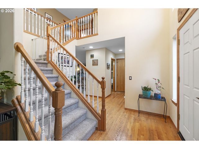 13177 MOCCASIN Way, Oregon City, OR 97045