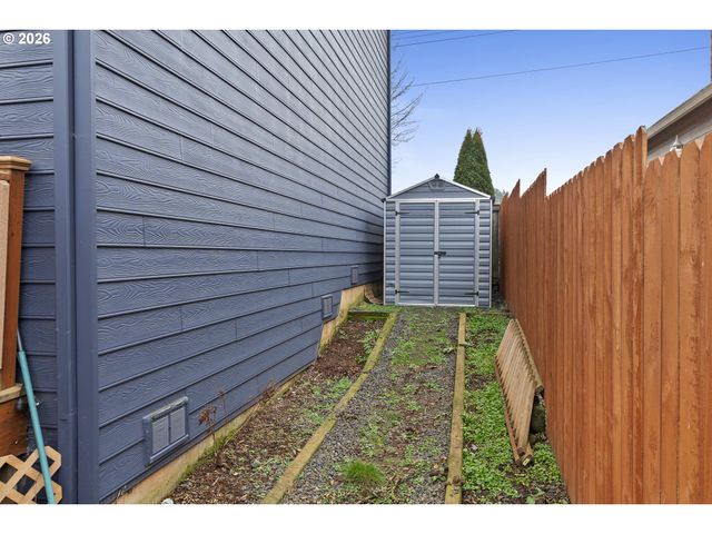 13177 MOCCASIN Way, Oregon City, OR 97045