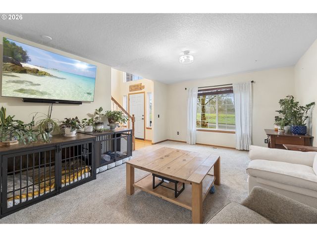 13177 MOCCASIN Way, Oregon City, OR 97045