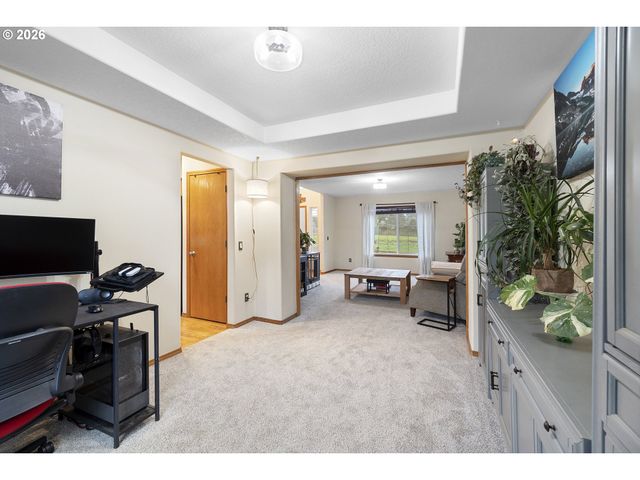 13177 MOCCASIN Way, Oregon City, OR 97045