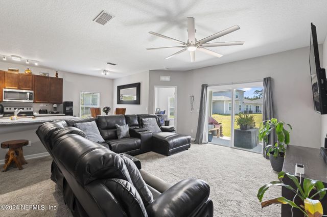 11595 DUNNS CROSSING Drive, Jacksonville, FL 32218