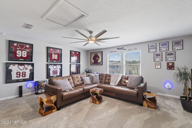 11595 DUNNS CROSSING Drive, Jacksonville, FL 32218