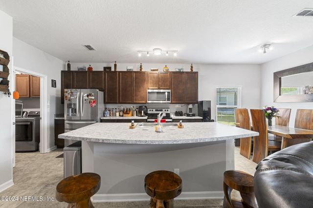 11595 DUNNS CROSSING Drive, Jacksonville, FL 32218