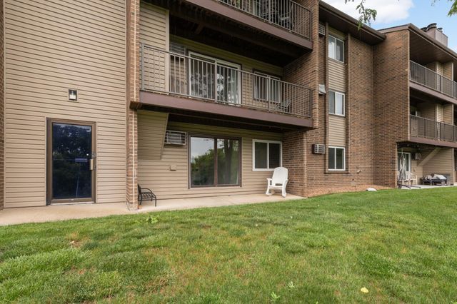 3440 Golfview Drive 112, Eagan, MN 55123