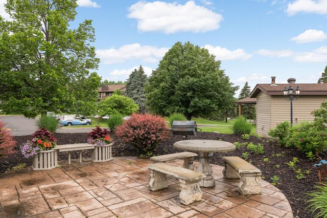 3440 Golfview Drive 112, Eagan, MN 55123