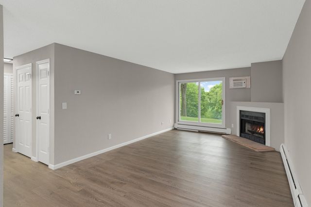 3440 Golfview Drive 112, Eagan, MN 55123