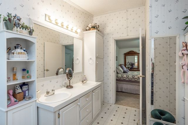 239 County Road 118, Whitesboro, TX 76273