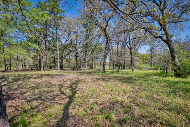 239 County Road 118, Whitesboro, TX 76273