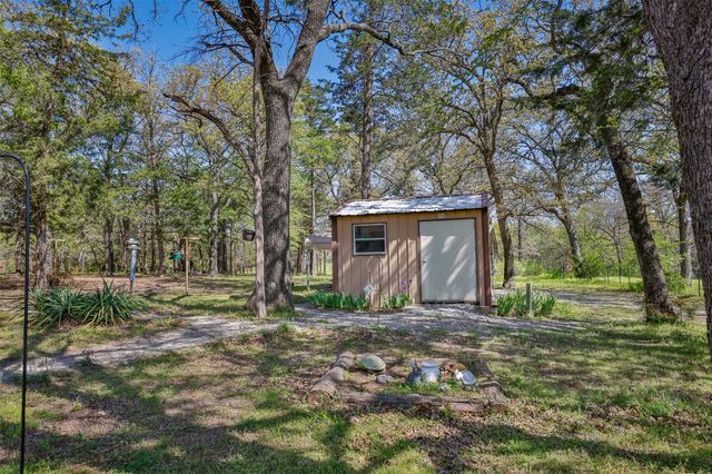 239 County Road 118, Whitesboro, TX 76273
