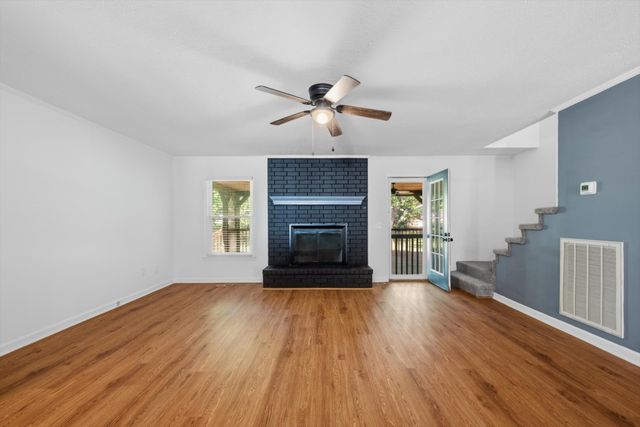2116 Stonebrook Dr, Murfreesboro, TN 37128