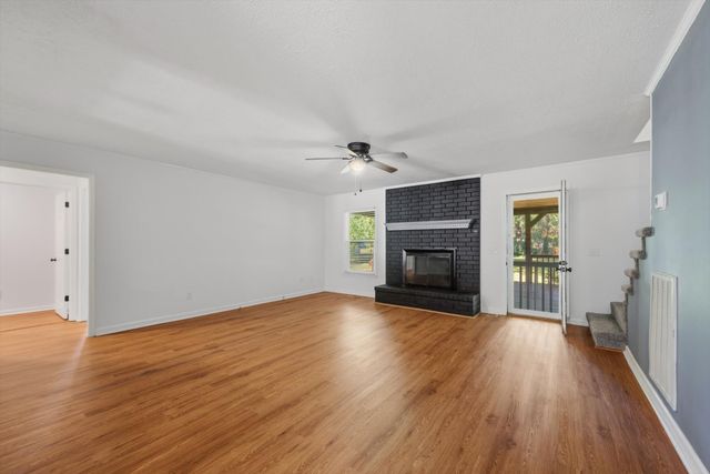 2116 Stonebrook Dr, Murfreesboro, TN 37128