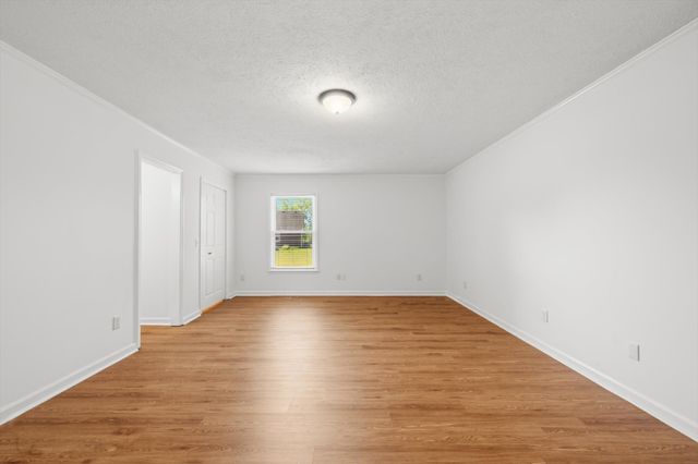 2116 Stonebrook Dr, Murfreesboro, TN 37128