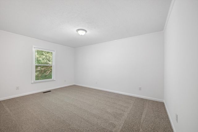 2116 Stonebrook Dr, Murfreesboro, TN 37128