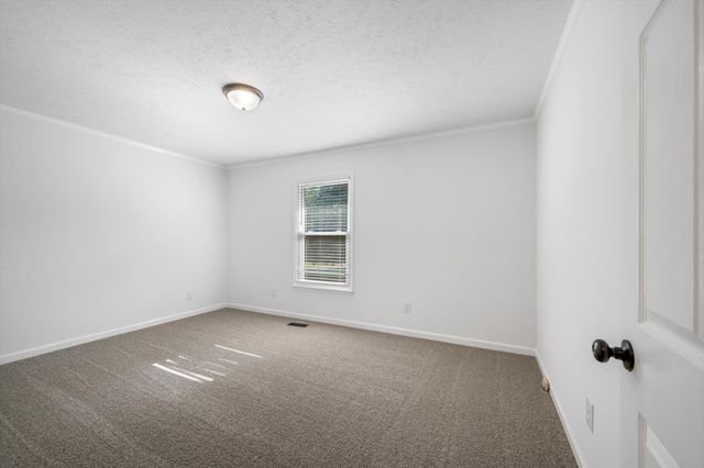 2116 Stonebrook Dr, Murfreesboro, TN 37128