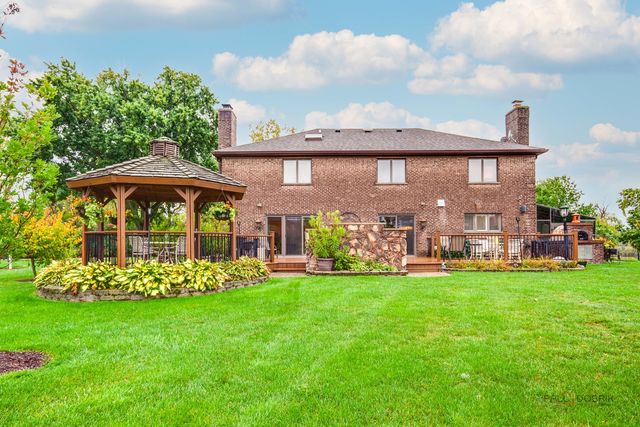 1240 Antietam Drive, Long Grove, IL 60047