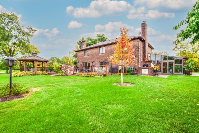 1240 Antietam Drive, Long Grove, IL 60047