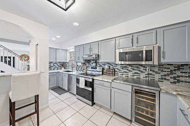 601 Vision Court, Palm Beach Gardens, FL 33418