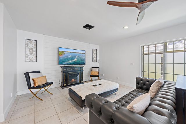 601 Vision Court, Palm Beach Gardens, FL 33418