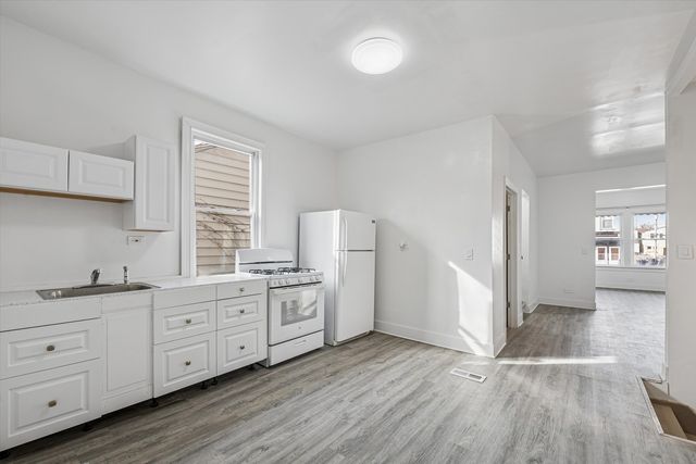 6843 S Carpenter Street, Chicago, IL 60621