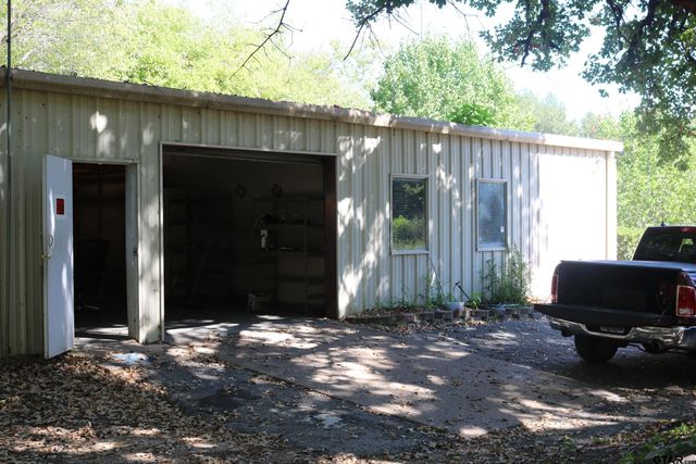 5131-5133 Troup Hwy, Tyler, TX 75707