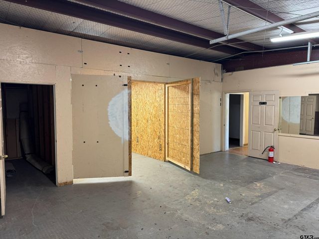 5131-5133 Troup Hwy, Tyler, TX 75707