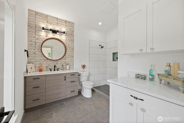 7544 Sandy Point Beach Road NE, Olympia, WA 98516
