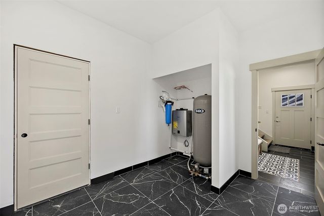7544 Sandy Point Beach Road NE, Olympia, WA 98516