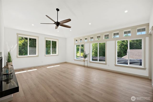 7544 Sandy Point Beach Road NE, Olympia, WA 98516