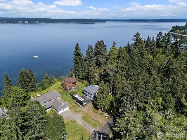 7544 Sandy Point Beach Road NE, Olympia, WA 98516