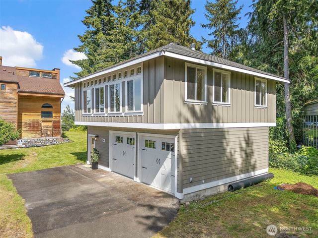 7544 Sandy Point Beach Road NE, Olympia, WA 98516