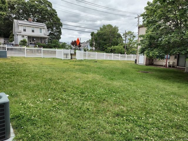 790 First Avenue APT 24, West Haven, CT 06516