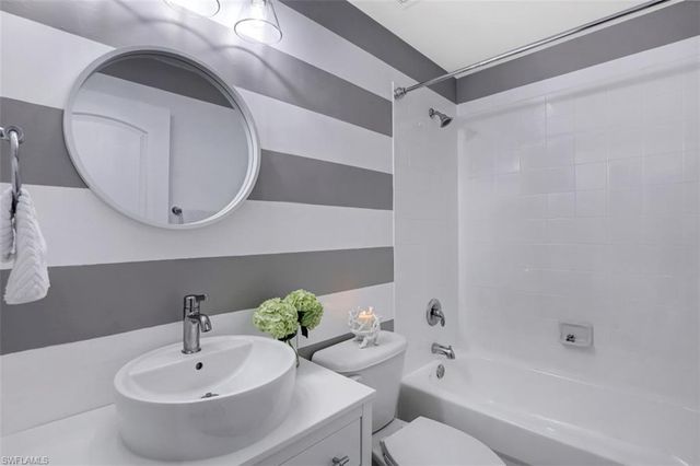 9465 Ivy Brook RUN # 901, Fort Myers, FL 33913