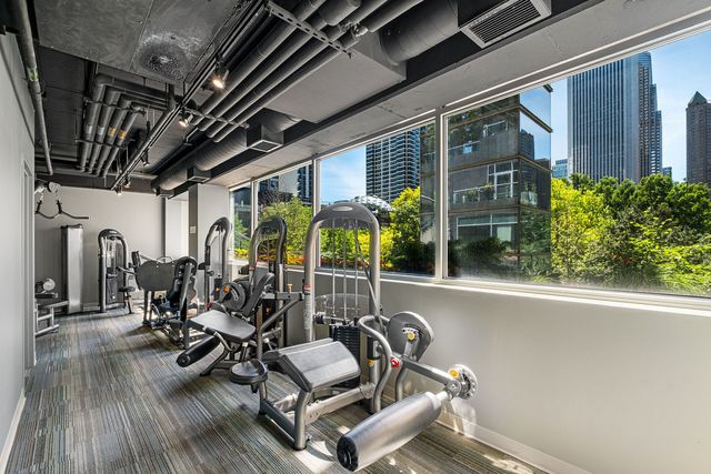 201 N Westshore Drive 604, Chicago, IL 60601