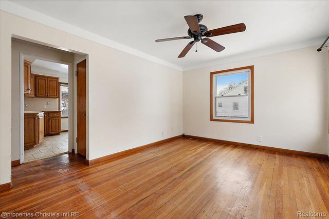 23704 Hazelwood Avenue, Hazel Park, MI 48030