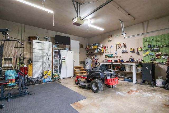 4273 Main St, W, Erin, TN 37061