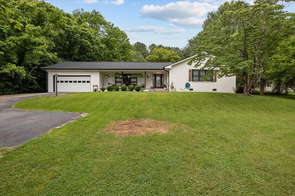 4273 Main St, W, Erin, TN 37061