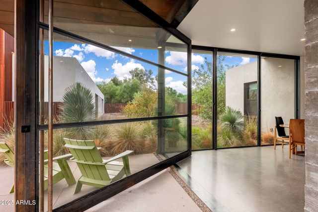 5301 N 23RD Street, Phoenix, AZ 85016