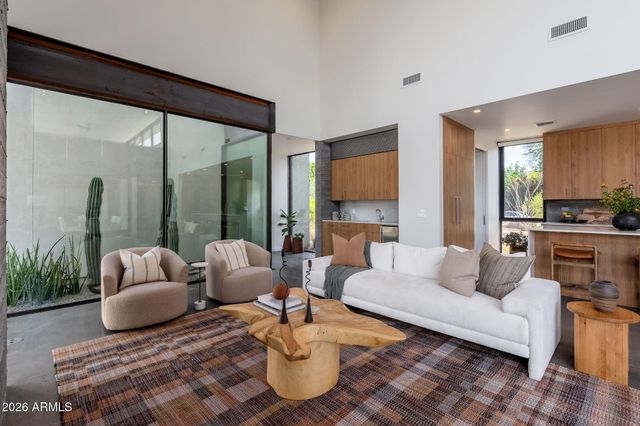 5301 N 23RD Street, Phoenix, AZ 85016