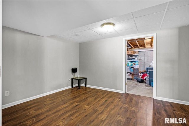 1721 W GENEVA Road, Peoria, IL 61615