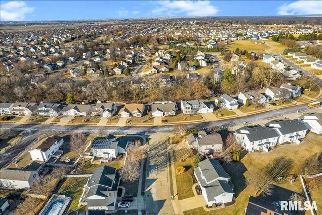 1721 W GENEVA Road, Peoria, IL 61615