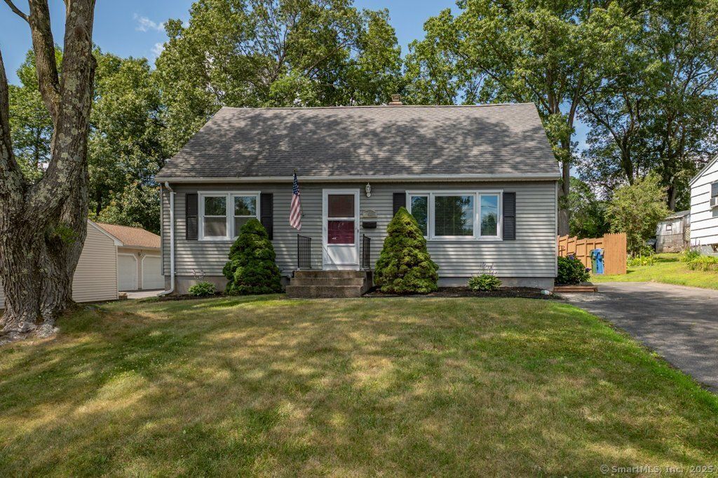 41 Brace Avenue, Bristol, CT 06010