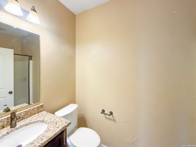 2211 Old Lehmann Rd, Seguin, TX 78155